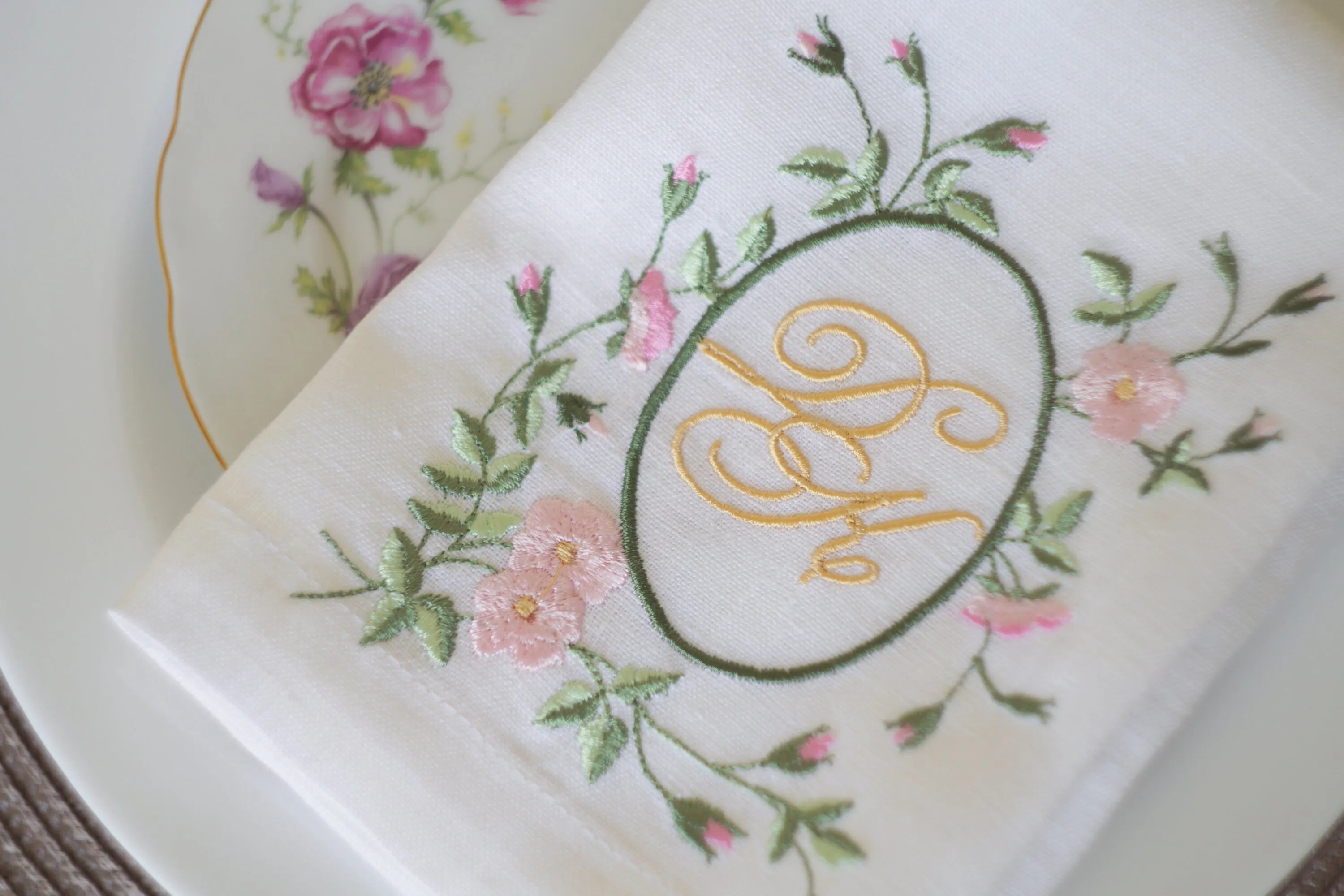#101 | Rose branches | Personalized | Linen napkins