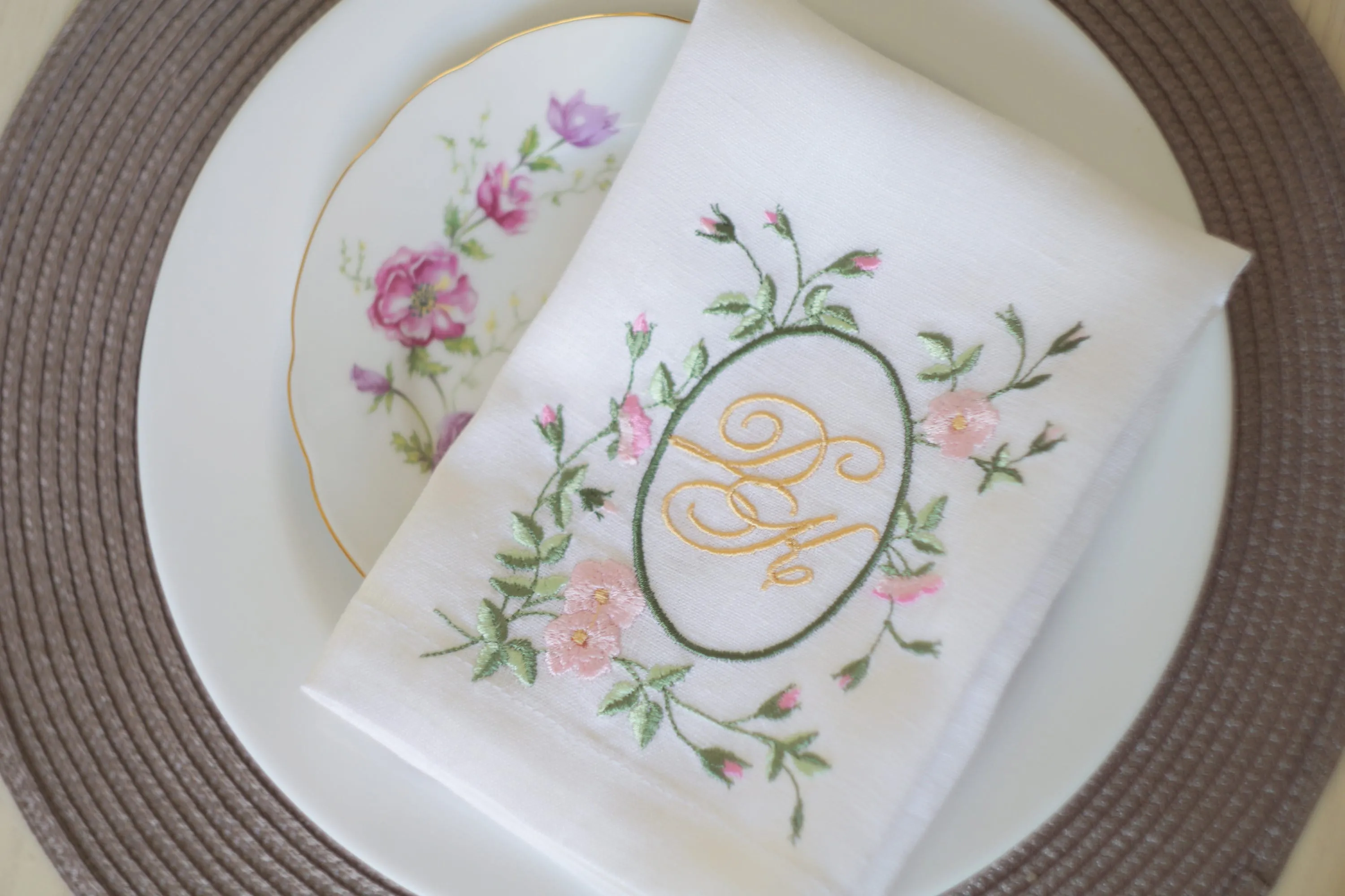 #101 | Rose branches | Personalized | Linen napkins