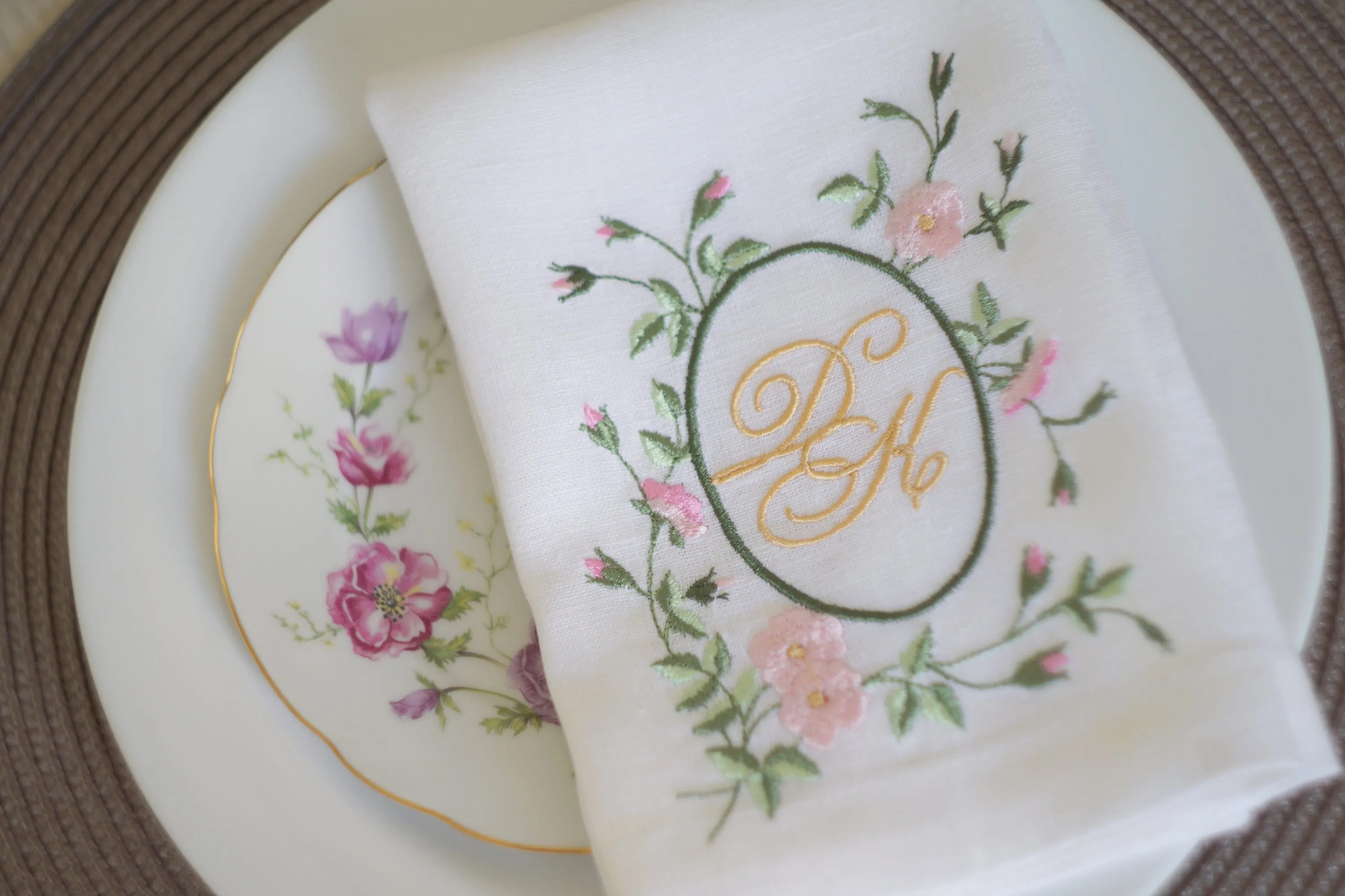 #101 | Rose branches | Personalized | Linen napkins