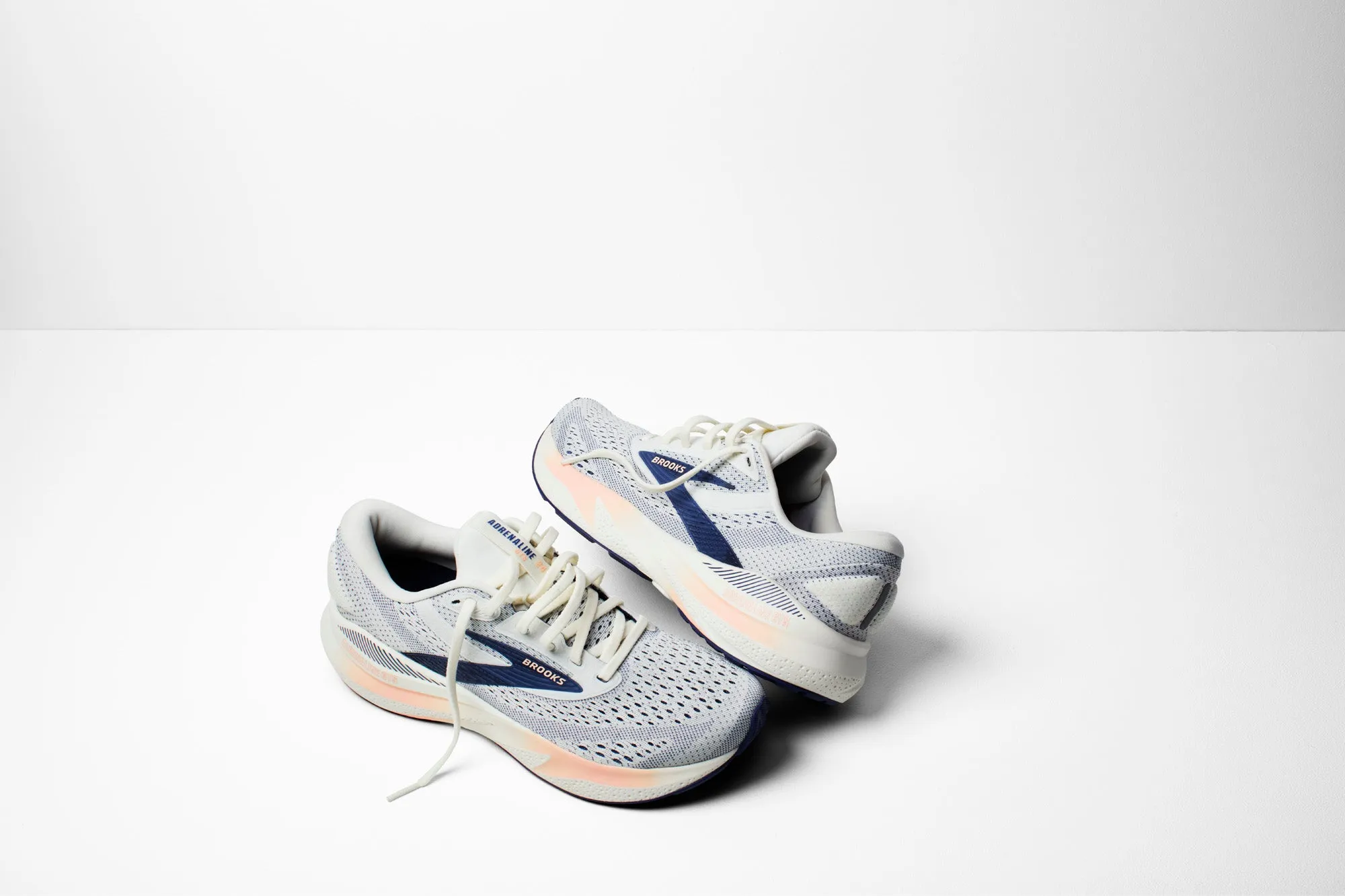 Adrenaline GTS 24 hardloopschoenen