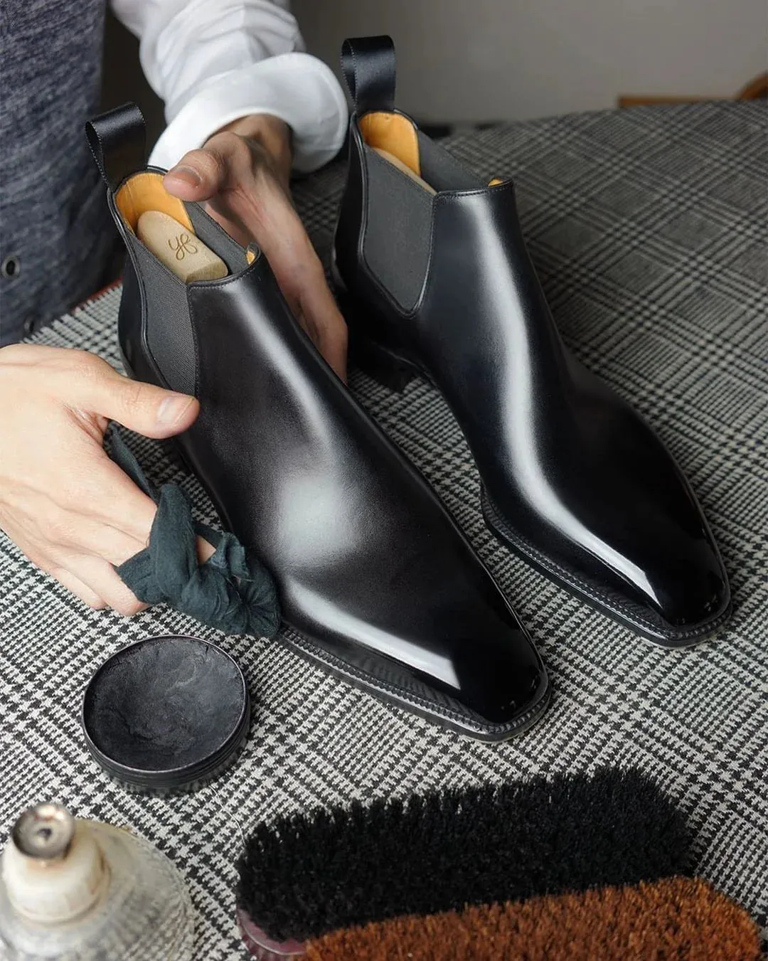 Black Italian Leather Slip On Chelsea Boots - Goodyear Welted Fiddle Back Violin Sole