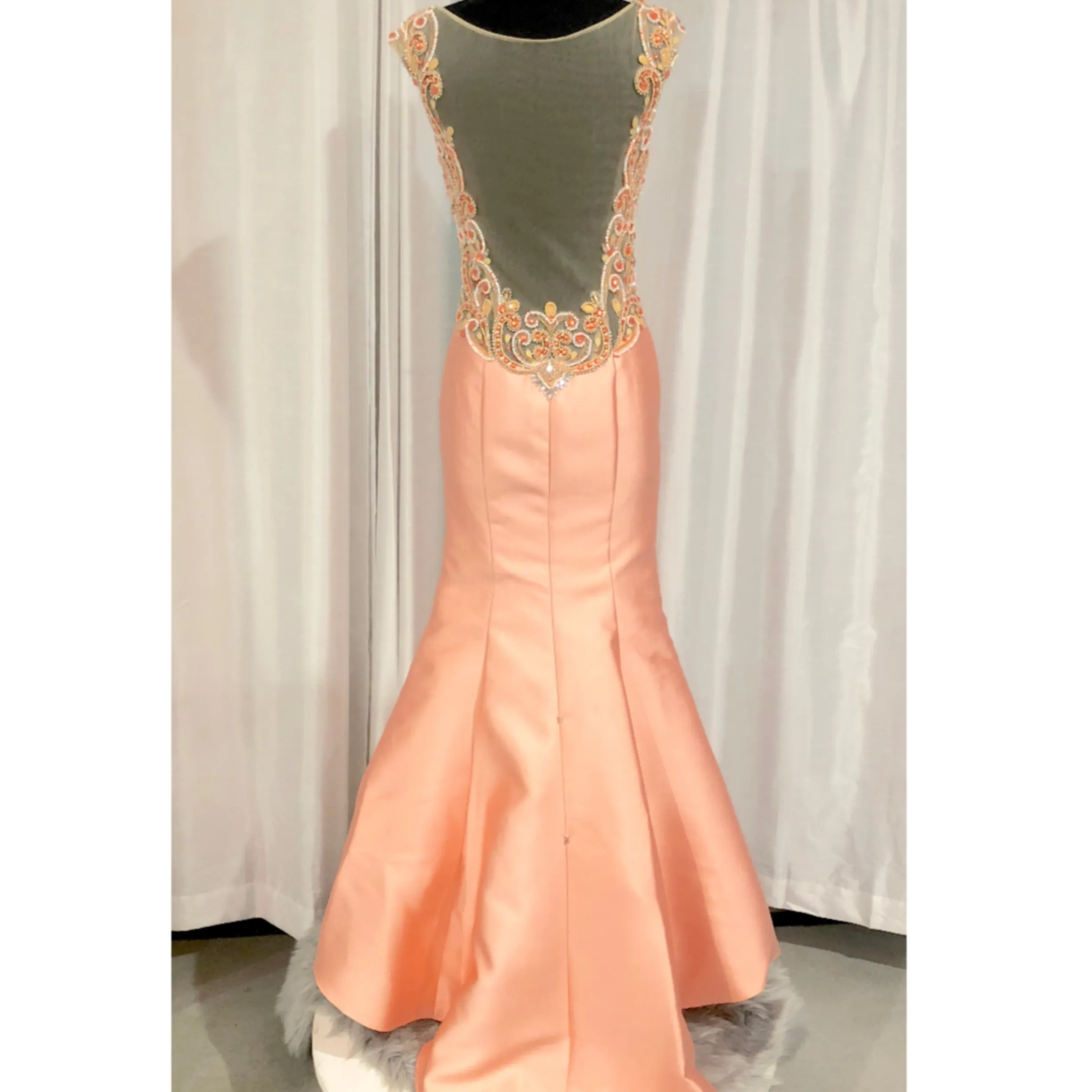 BOUTIQUE Long Peach Mermaid Gown Size 8