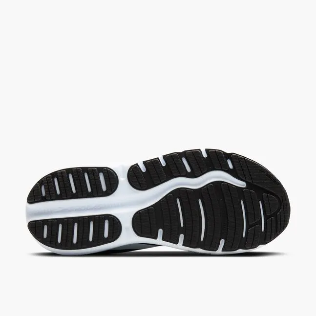 Brooks Mens Ghost Max 2 Running Shoe in Black/White/Fiery Red