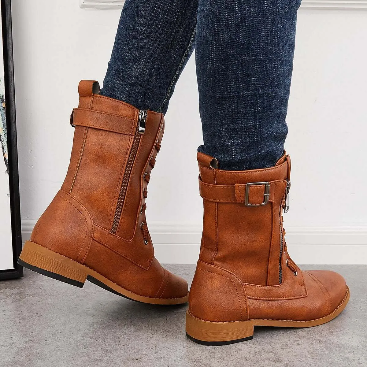 Casual and supportive orthopedic Boots