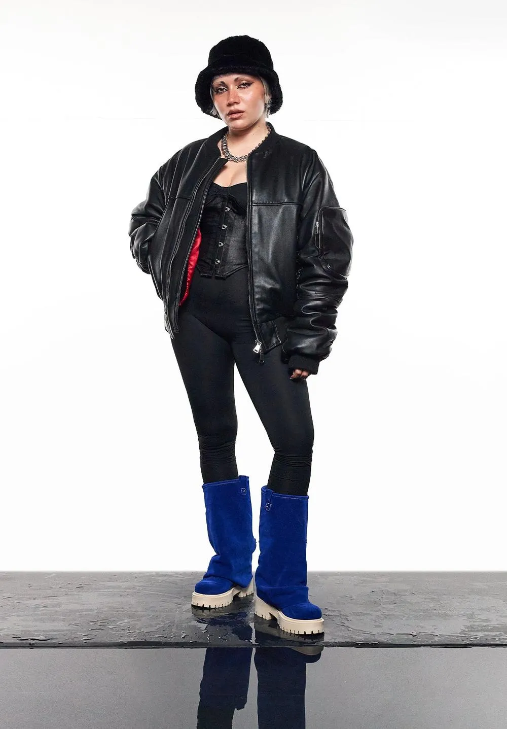 CHUNKY – Deep Blue Velvet Boots