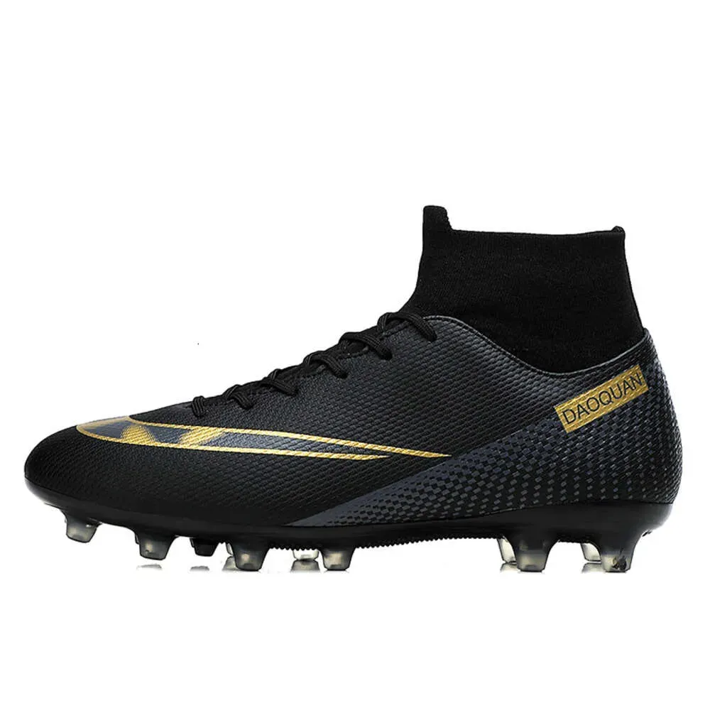 Factory Wholesale soccer shoes High Top Custom Brand Outdoor Leisure Fashion Football Shoes