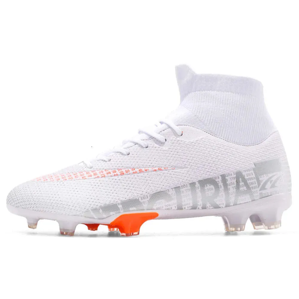 Factory Wholesale soccer shoes High Top Custom Brand Outdoor Leisure Fashion Football Shoes