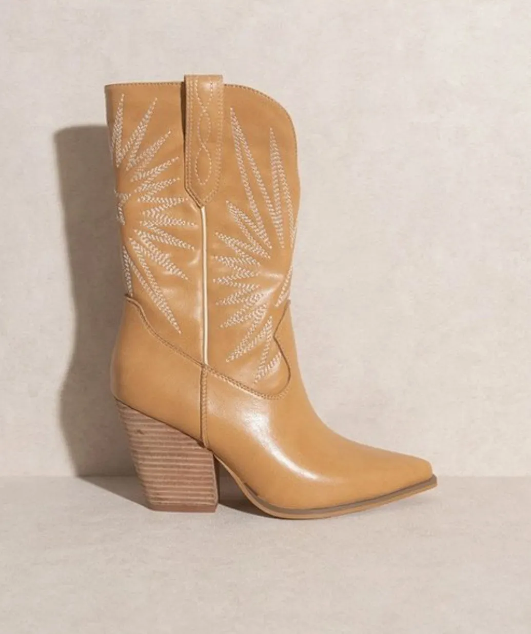 Lainey Boots - Tan