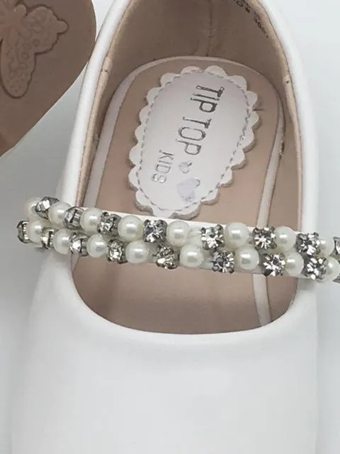 Leatherette Flats with a Rhinestone and Pearl Strap. Size 5
