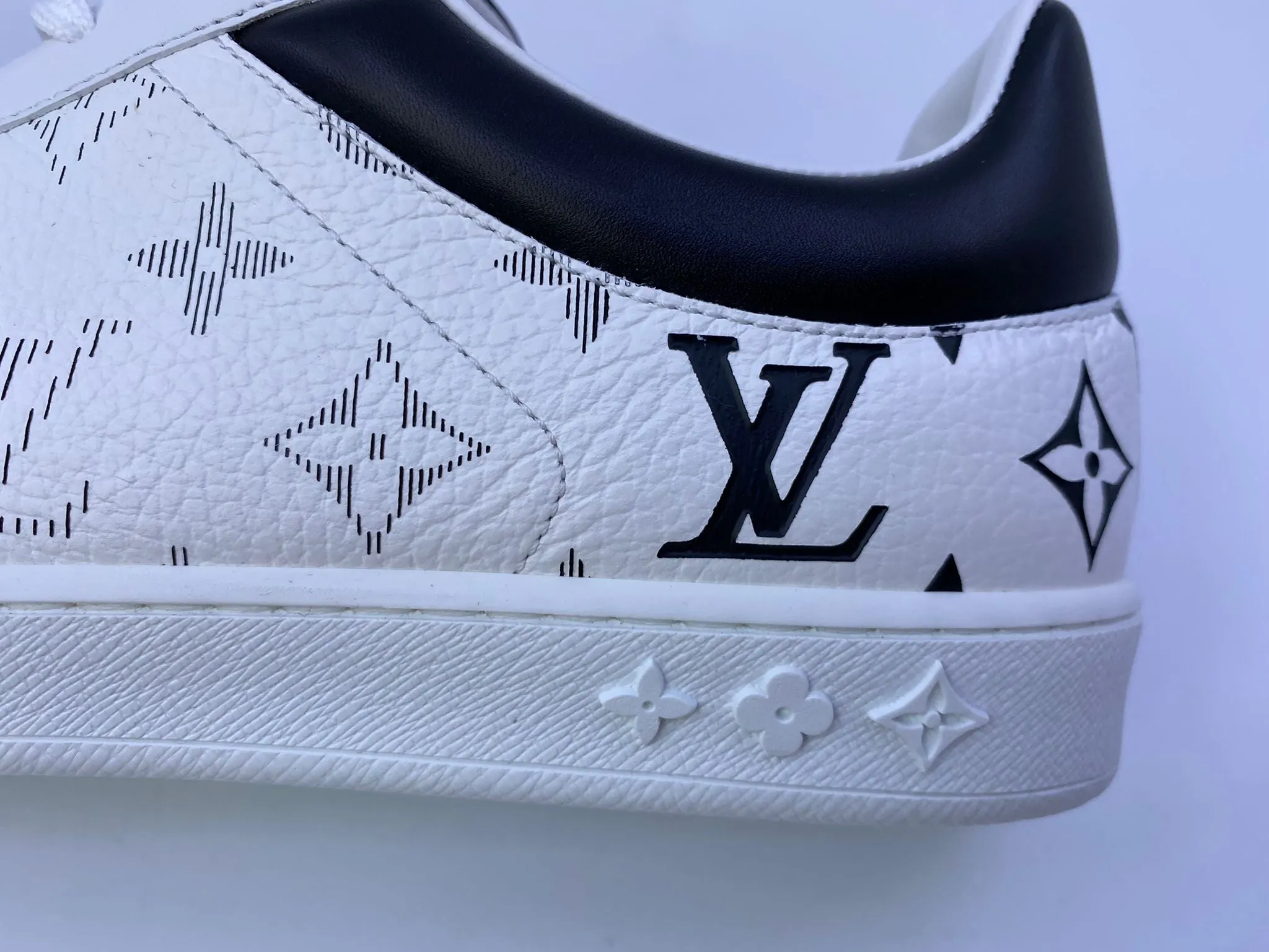 Luxembourg Sneaker