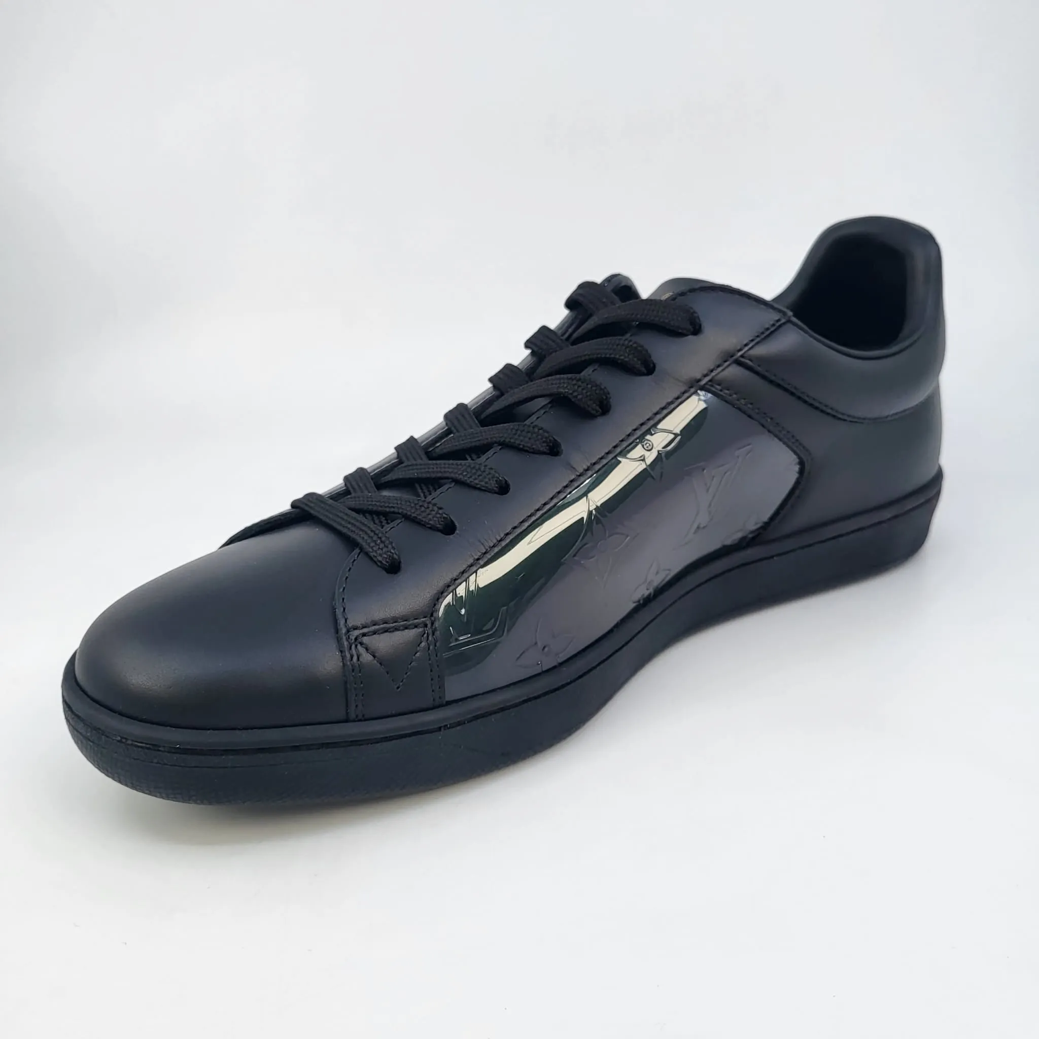 Luxembourg Sneaker