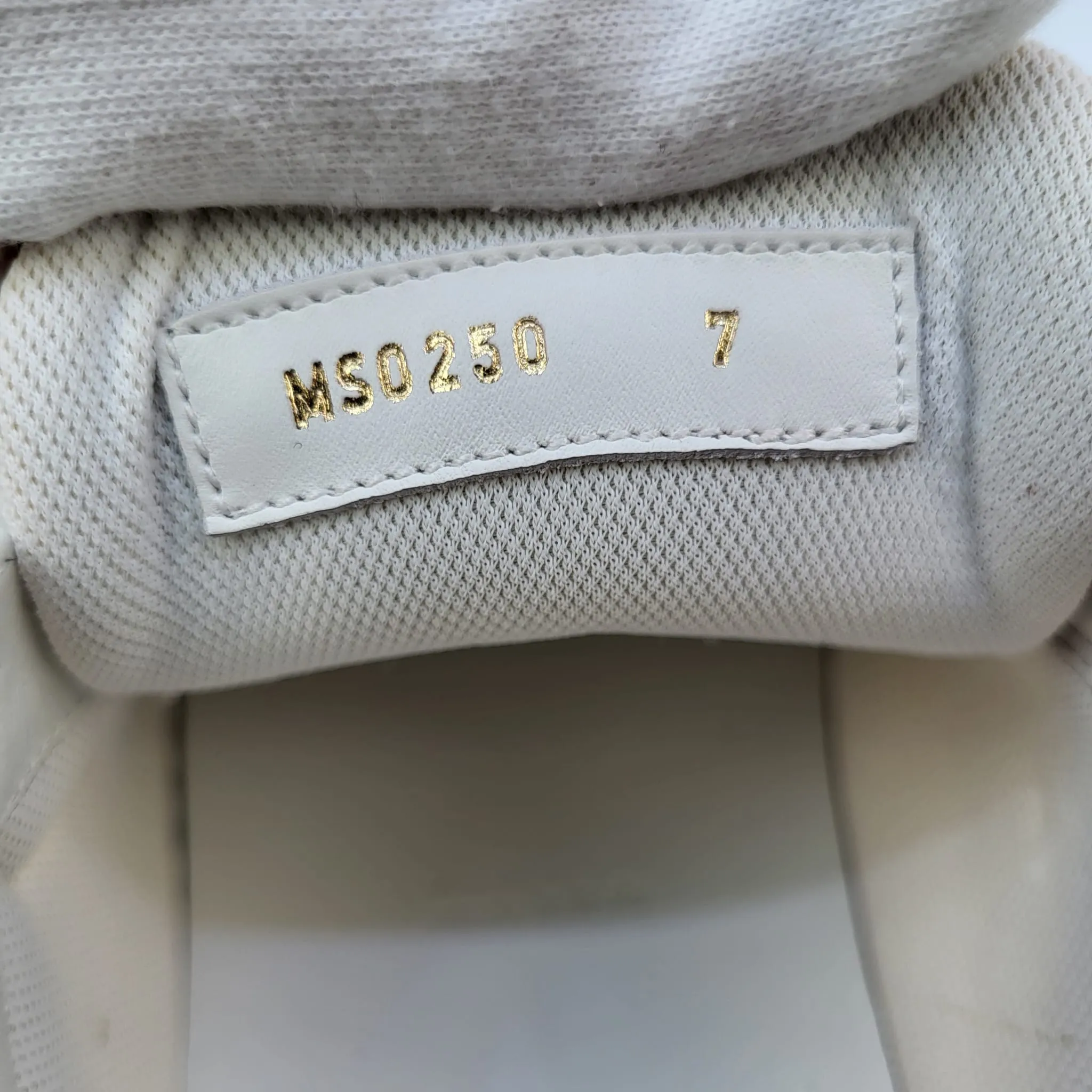 Luxembourg Sneaker