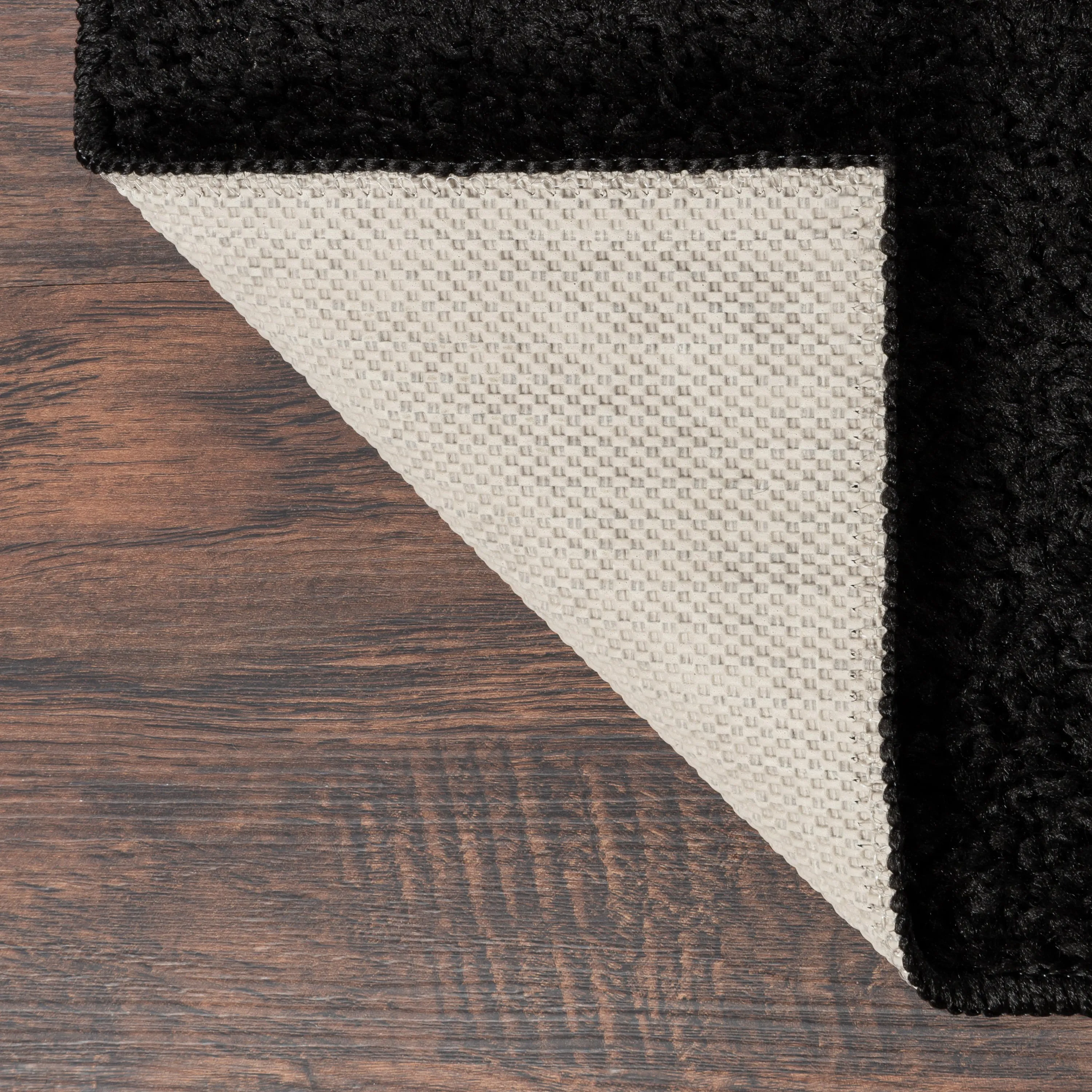 Mainstays Solid Casual Black Shag Runner Rug, 1'9"X5'