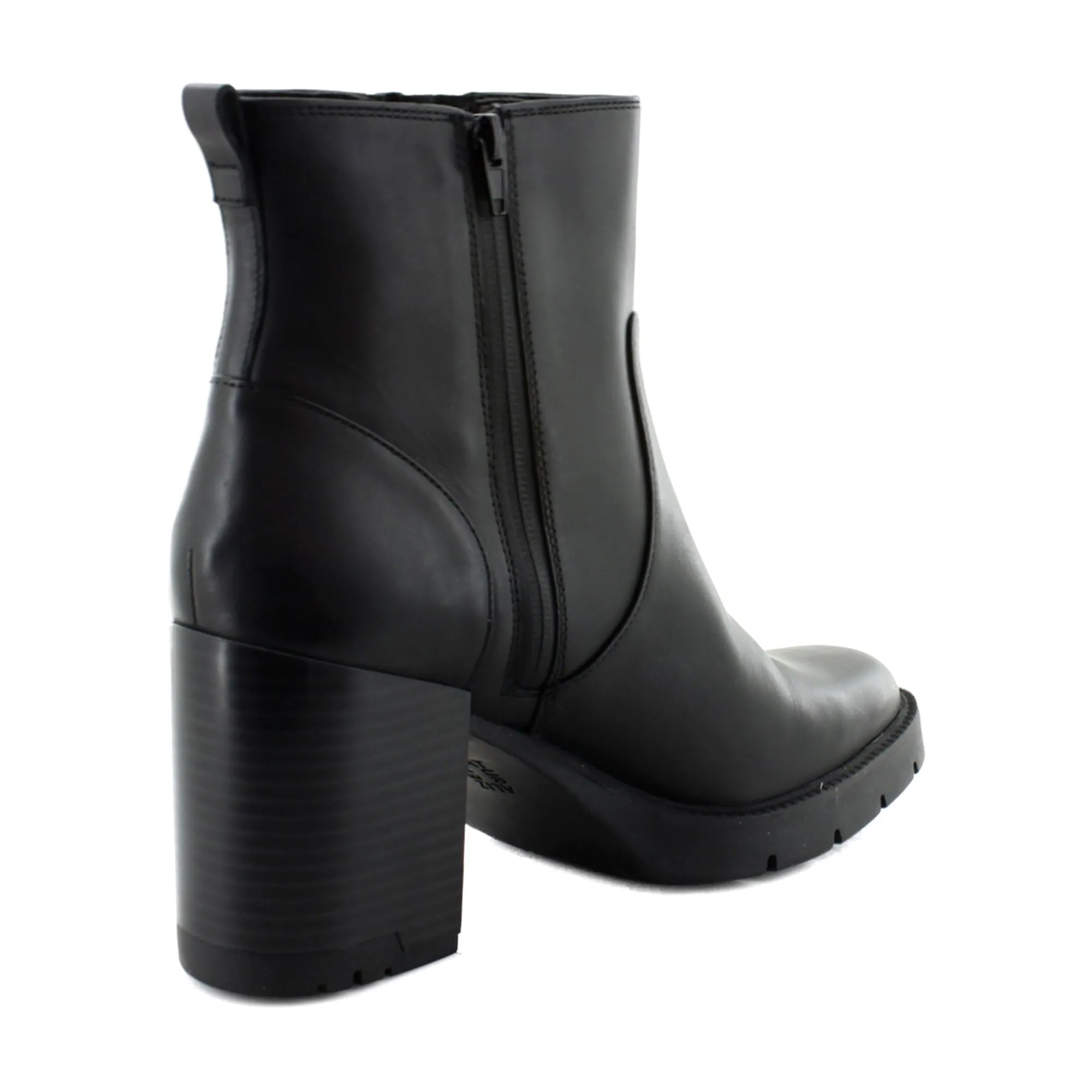 Naturalizer Wilde - Waterproof Black Waterproof Leather 6.5 M (B)