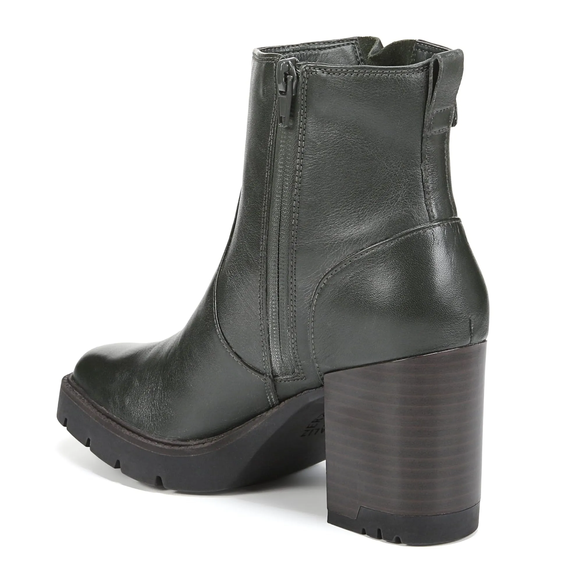 Naturalizer Wilde - Waterproof Pine Waterproof Leather 6.5 M (B)