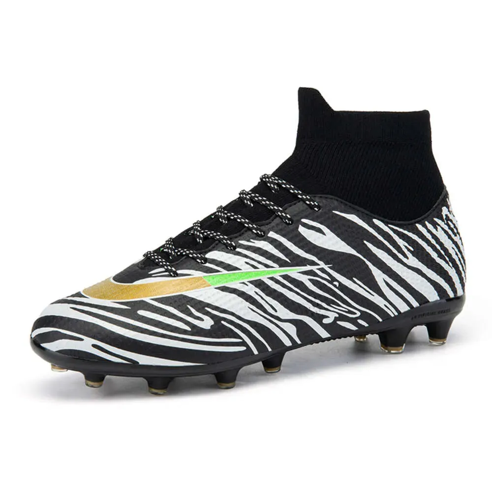 New Arrived  Wholesale High-Quality Professional Men Football Training Soccer Shoes