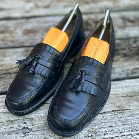 New Without Box Bostonian Black Leather Tasseled Kilted Slip-On Loafer Size 8M