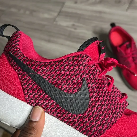Nike Roshe Run Fushsia Red Men (9)