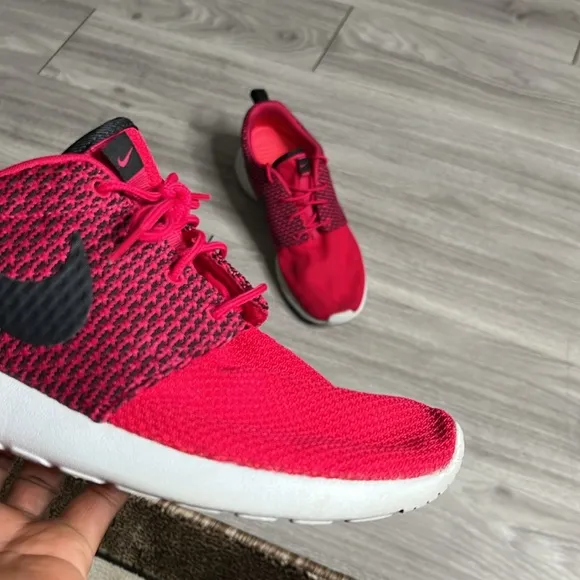 Nike Roshe Run Fushsia Red Men (9)