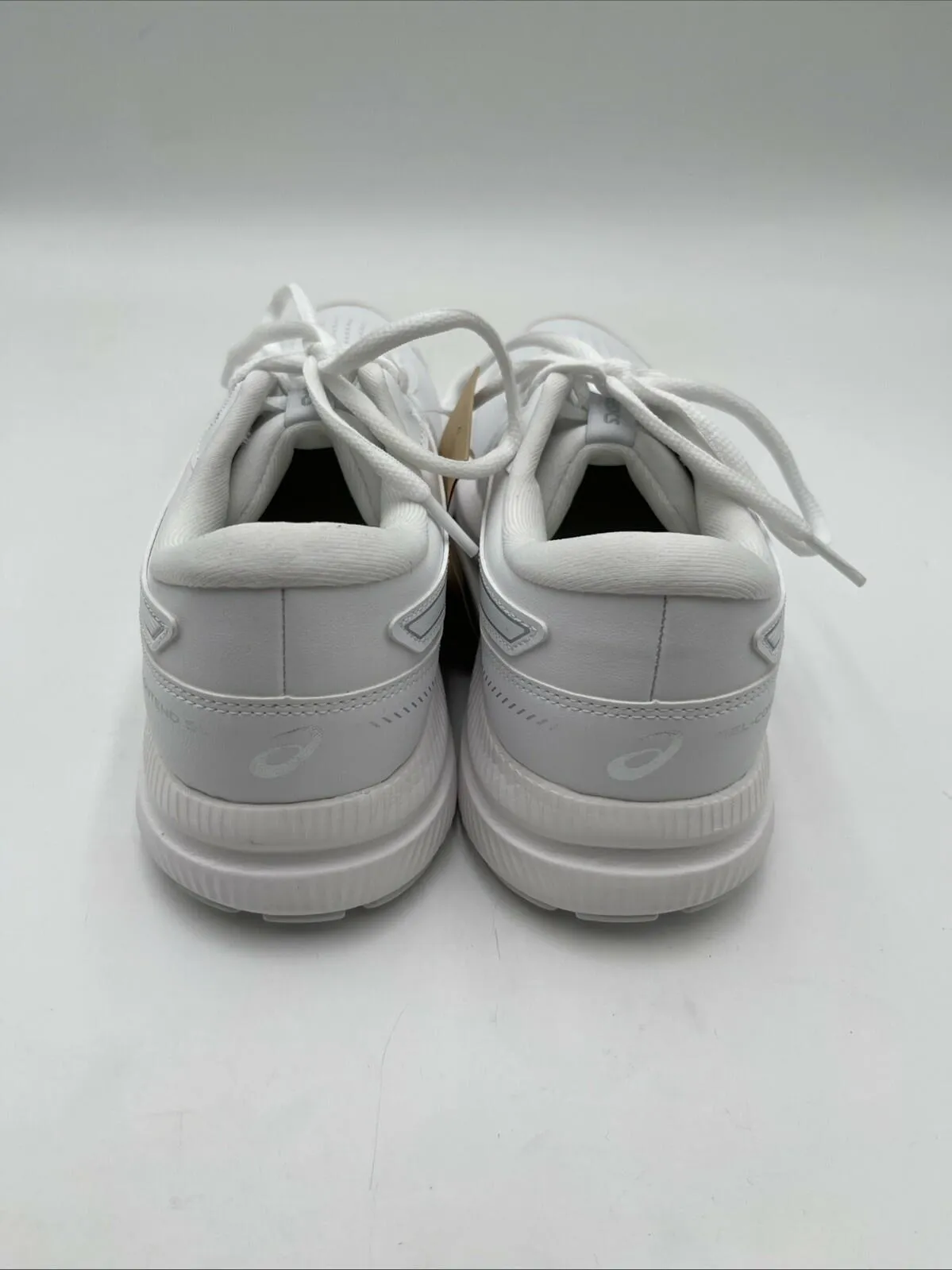 NWB ASICS Women's GEL-Contend Walker Sneakers White Size 8