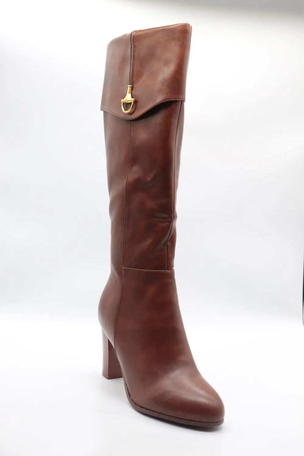 Pointed Heel high boot
