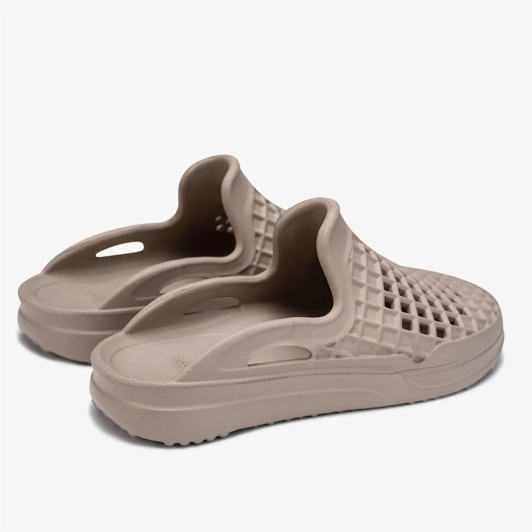 Scenario Slip-On Goat