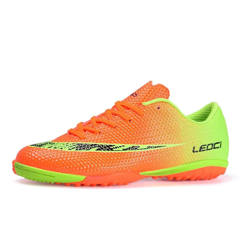 Size 33-44 Men Boy Brand Outdoor Soccer Shoes Football Soccer Shoes Hard Court Trainer Sports Sneakers Adults Men Soccer Shoes