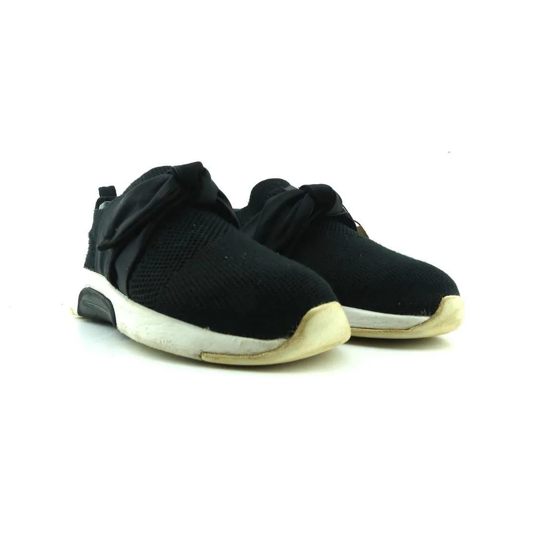 SKECHERS MEMORY FOAM