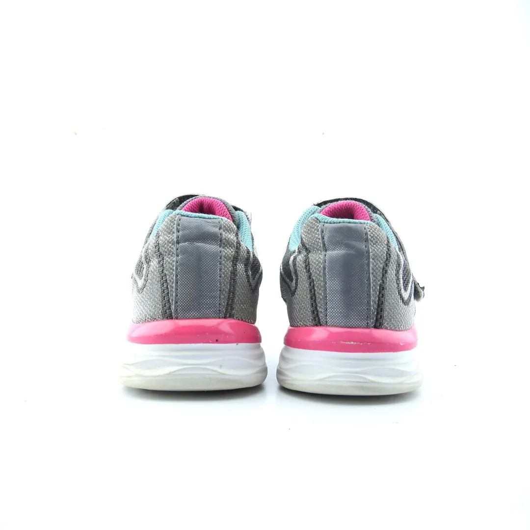SKECHERS MEMORY FOAM