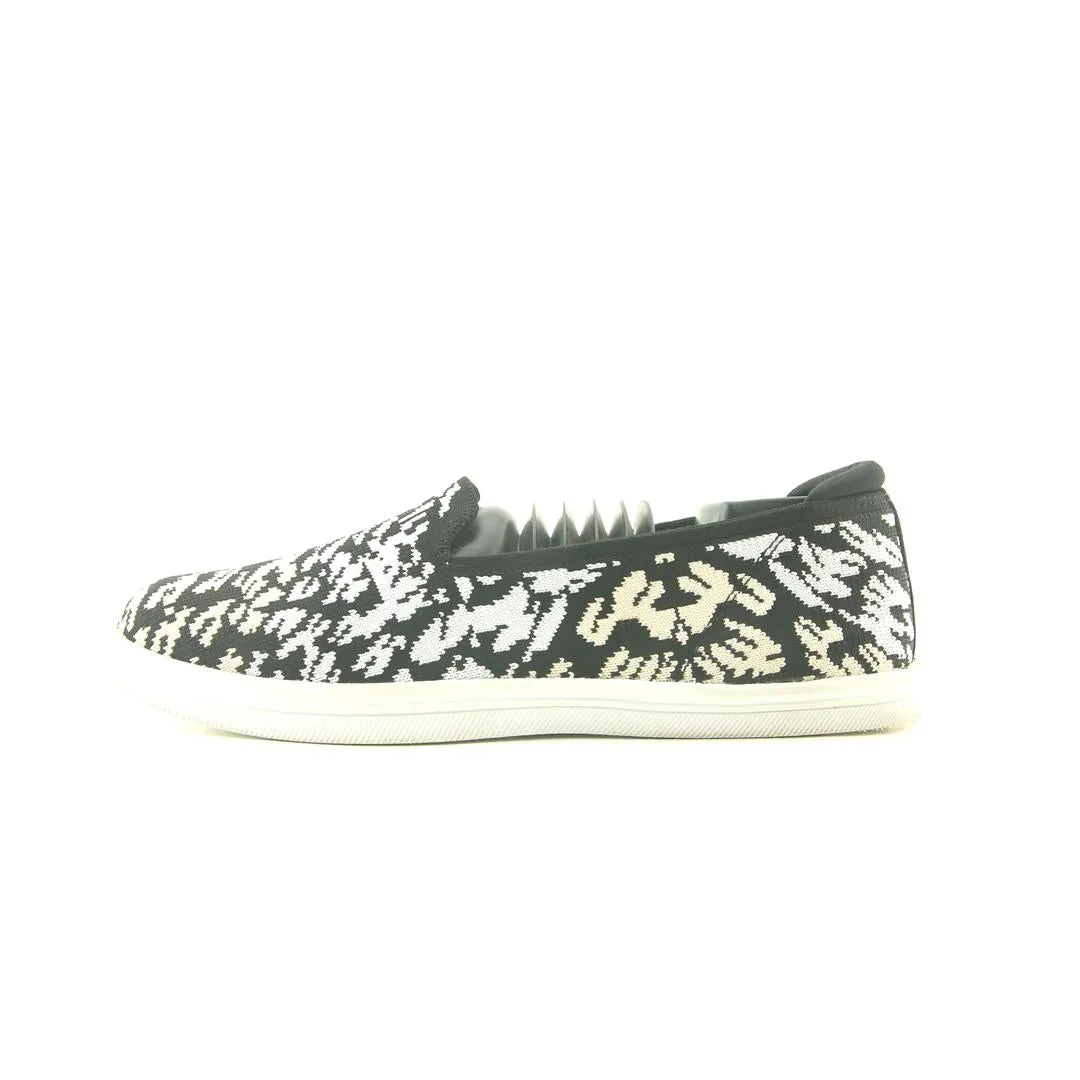 SKECHERS MEMORY FOAM