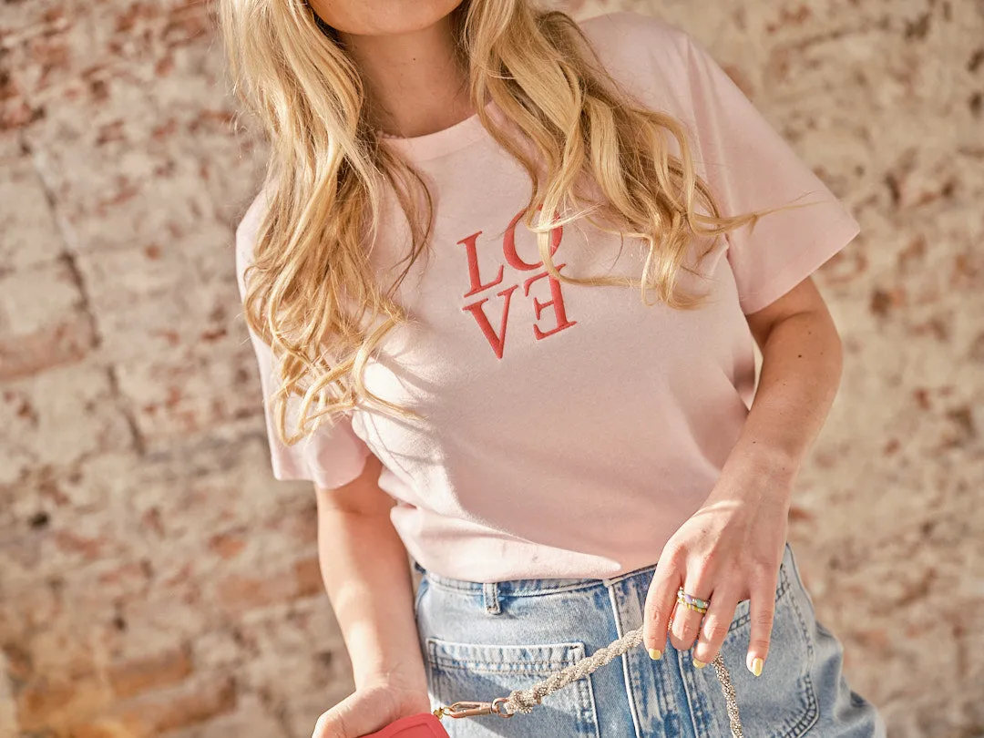 Skylar tee pink love