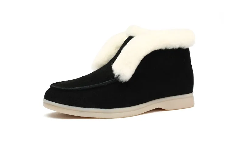 Slip-on snow boots for women