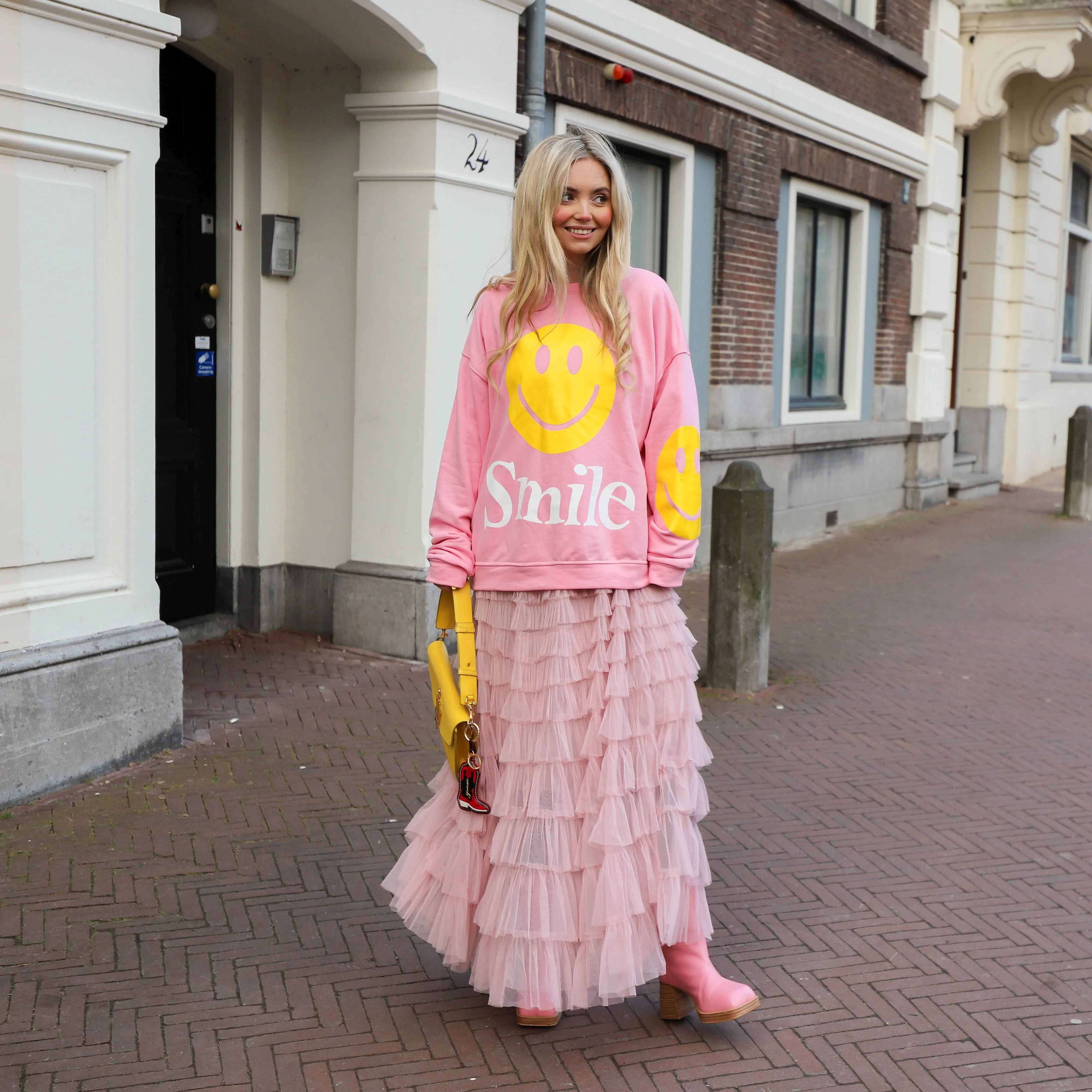 Smile sweater roze