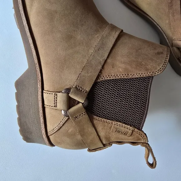 Teva Women’s De La Vina Dos Chelsea Harness  Boot Leather Size 9.5
