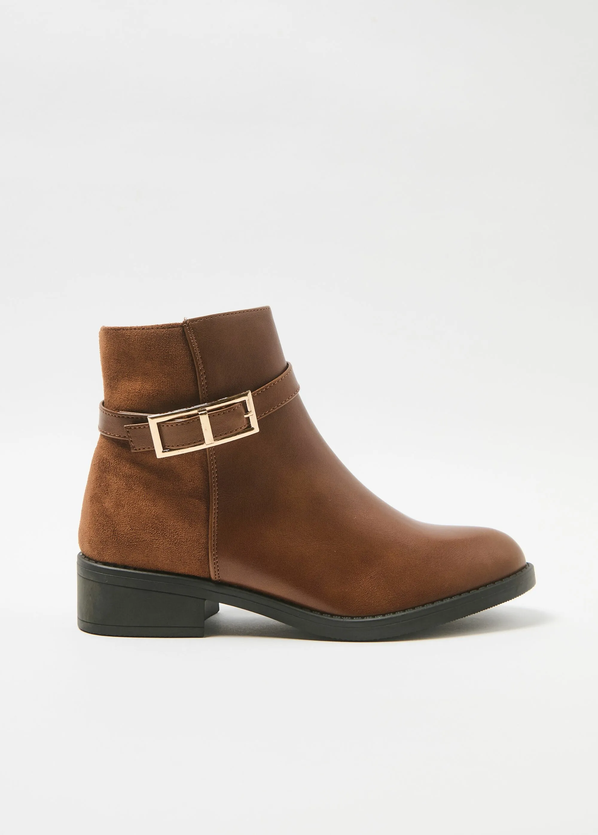Two-material boots with heel and buckle