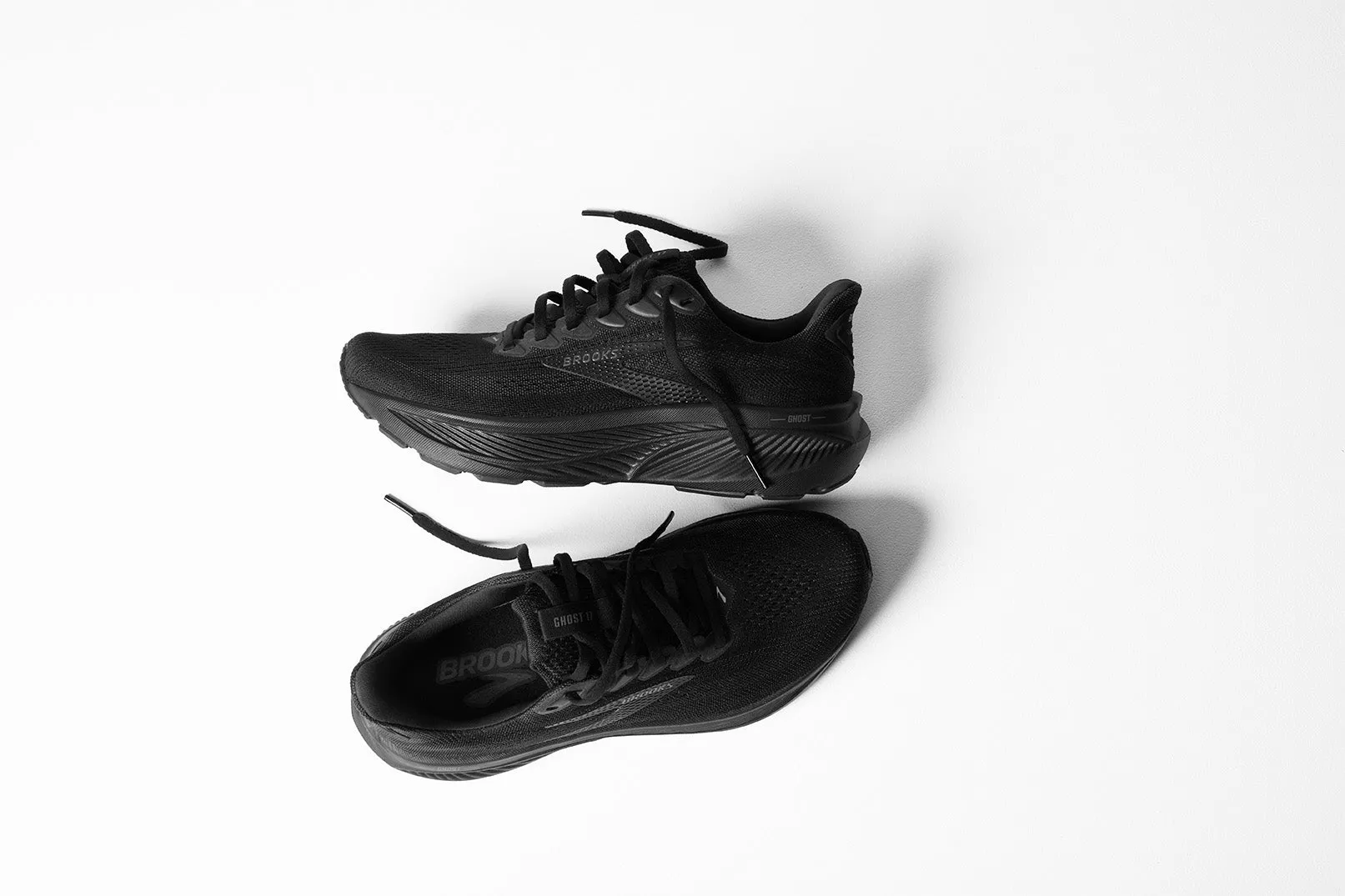 Women's Brooks Ghost 17 Wide 1204311D020 Color: Black/Black/Ebony